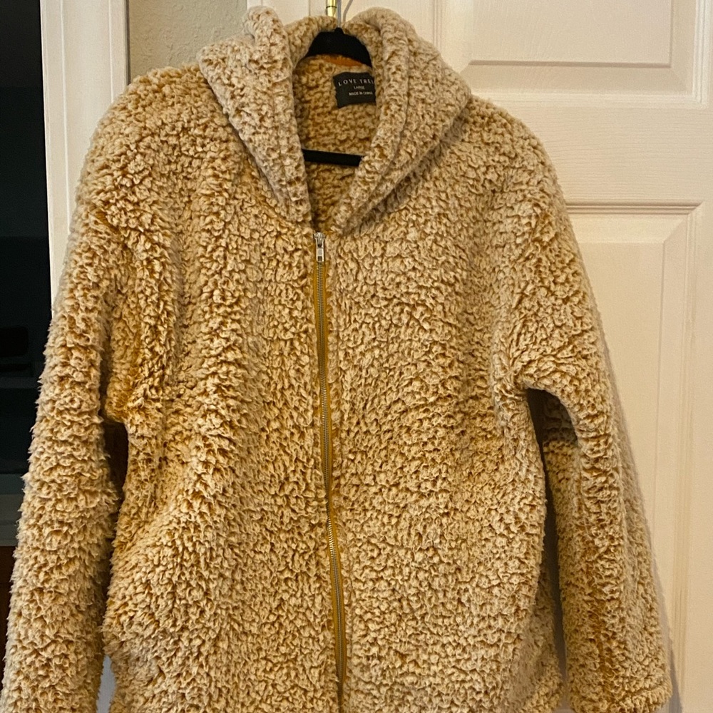 Women’s zip up Sherpa.